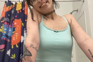 5'2 and petite squirter loves to squirt on ur D - Image 10