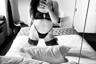 check me out 💕 - Image 3