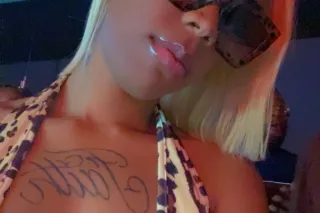 pettie thing in town 🩵 - 25 - Image 2