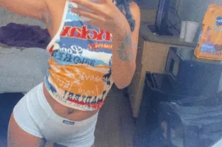 pettie thing in town 🩵 - 25 - Image 1