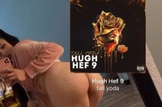 Pretty & petite latina availab... - Image 1