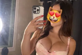 HELLO BEAUTIFUL GIRL 💯😍IN THE ... - Image 2