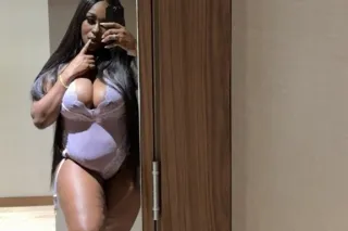 NEW IN TOWN 👅 WET & WILD!!💦🍆🍑🍭... - Image 2