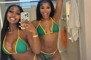 🍑 SEXY GIRL 💞Wet pussy for you... - Image 2