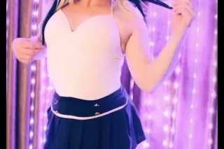 Your All Time Fav MIss Holly F... - Image 4