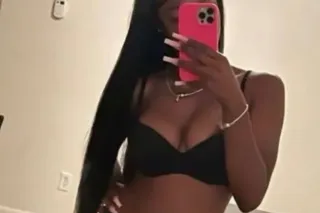 Yanni with da a$$💗💰💰💰💰 - 22 - Image 1