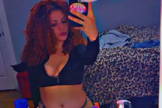 Deep Throat N wett Pussy! 💦🍦Mi... - Image 3