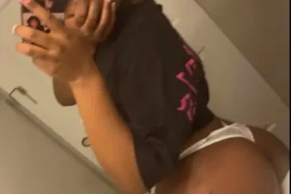 come see me dada😩💦2 GIRLS AVAI... - Image 1