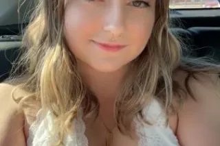 GIRL Next Door💦100% REAL PICS😻... - Image 1