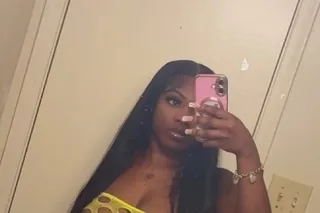 Pretty back IN TOWN 💕💦 - 24 - Image 2