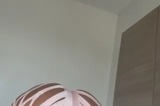 Pretty back IN TOWN 💕💦 - 24 - Image 1