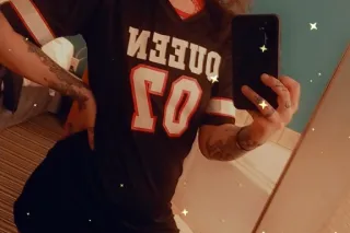 Throat goat 😜Greek OK ✅️🥰😍 TIG... - Image 2