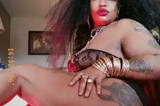 COME IM MY WORLD AND GET LOST ... - Image 3