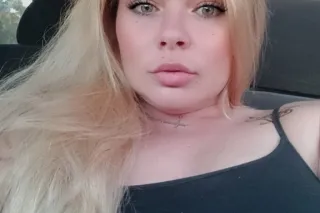 😈🆘️DEEP THROAT🔷️ EROTIC BEAUTY... - Image 1