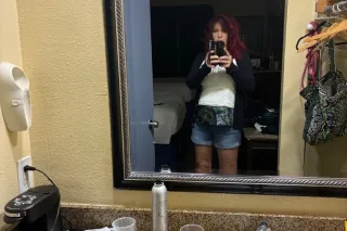 Hot Housewife. -video. Hemet... - Image 8