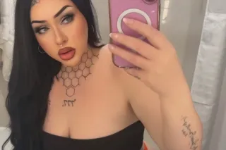 🎀German American Temptress-Curves Made for Sin, Lips Made for Pleasure 🦋 CATCH ME WHILE IM IN TOWN 💋 - Image 9