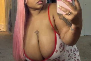 I LOOK BETTER THAN HER ☝🏽 AND HER👇🏽 - Image 1