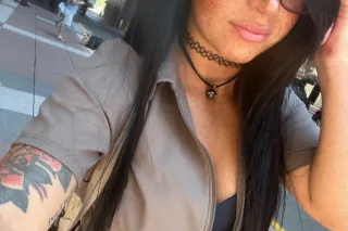 Your Favorite Little Distracti... - Image 4