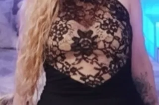 This pussy is wet and ready for you to slide that dick inside. 🏠🚘 Ins & Outs🍑⬅ Carfun too. - Image 2