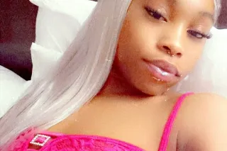 QV SPECIAL COME GET A LOAD OFF... - Image 4