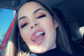 sexy latina w/ tattoos - Image 11