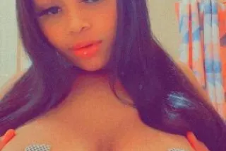 DIAMOND BAR💎SEXY 💋YUNG🔥19 YO 🐱... - Image 1