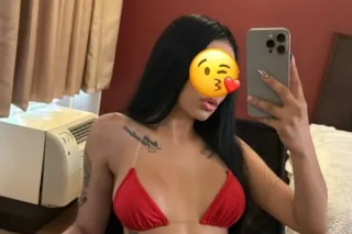 Sexy soft white skin ready to pleasure you 😘😋 - Image 3