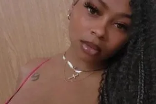 Absolutely Stunning Miiaa - 29 - Image 1