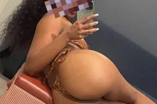 Slim Thick Treat 😝💦💋 - 28 - Image 1