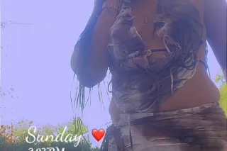 💋💋💋💋LOOKING FOR A EATER - 33 - Image 2