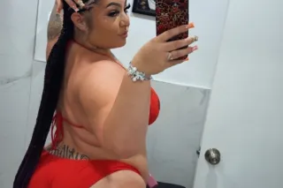 MIXED LATINA IN TOWN ONE NIGHT ONLY💫😝😻 - Image 5