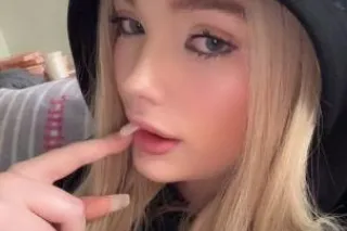 new in town barbie is here to please & hypnotize you in my exotic deep blue eyes 😍💦 - Image 11