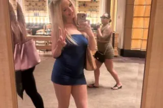 new in town barbie is here to please & hypnotize you in my exotic deep blue eyes 😍💦 - Image 6