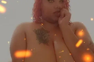 BIGGEST TITTIES AROUND TOWN LE... - Image 2