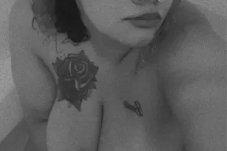 BIGGEST TITTIES AROUND TOWN LE... - Image 4