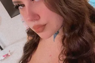 SEXY SNOWBUNNY . 🐰💦 - Image 1