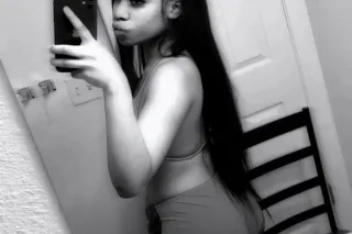 𝒞𝑜𝓂𝑒 𝒮𝑒𝑒 𝒯𝒽𝑒 𝒯𝒾𝑔𝒽𝓉𝑒𝓈𝓉 𝒲𝑒𝓉𝓉𝑒𝓈𝓉 𝒫𝒾𝓃𝓀𝑒𝓈𝓉𝒫𝓁𝒶𝓎𝓂𝒶𝓉𝑒 𝐻𝑒𝓇𝑒🍭 - Image 1