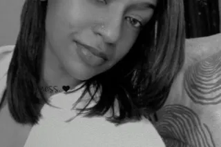 Pretty, Petite Perfection. - Image 5