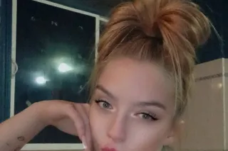 Low Volume Beauty 💎 Visiting B... - Image 3