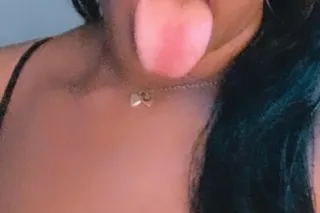 😊 Sunday fun day deep 😮 throat... - Image 3
