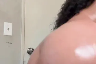 outcalls only 💦📲 - Image 1