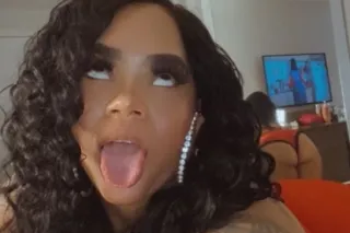 NEW GIRL IN TOWN - Image 6