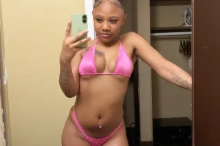 COME SEE ME 📸✨💞 catch me while... - Image 3