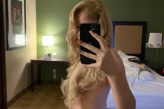 Hii! i can verify im real for ... - Image 1