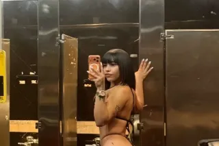 Sofia - 21 - Image 3