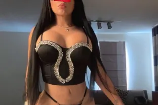 BEAUTIFUL COLOMBIAN. NEW IN TH... - Image 1