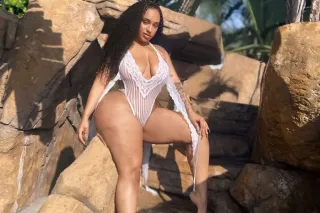 Redbone delight 💕 - Image 7