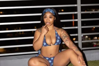 🥂𝖨𝗇𝖽𝗎𝗅𝗀𝖾 𝗂𝗇 Elegance 𝗐𝗂𝗍𝗁 𝖧𝖺𝗓𝖾... - Image 3