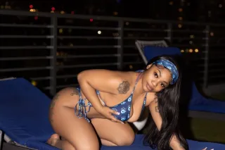 🥂𝖨𝗇𝖽𝗎𝗅𝗀𝖾 𝗂𝗇 Elegance 𝗐𝗂𝗍𝗁 𝖧𝖺𝗓𝖾... - Image 4