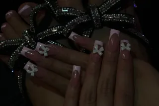 best in town Baybee 🥂 - 22 - Image 2